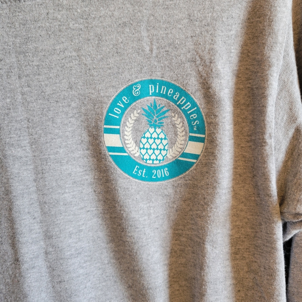 Love and Pineapples Caffeine Queen  Long Sleeve Shirt Size Small Gray - Picture 3 of 6